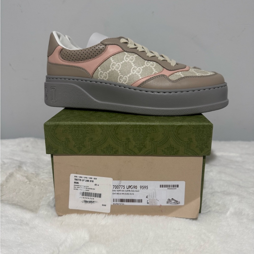 Gucci Women's Beige and Pink Logo Sneakers - Picture 5 of 5